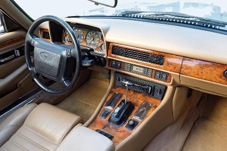 Jaguar XJ-S, Cockpit