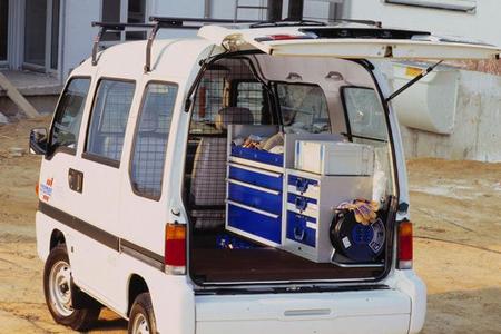 Subaru Libero (FA8), Seitenansicht