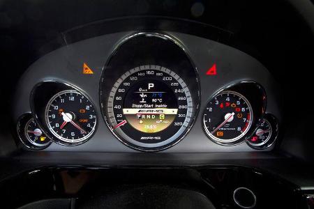 Mercedes E 63 AMG, Tacho, Anzeigeinstrumente