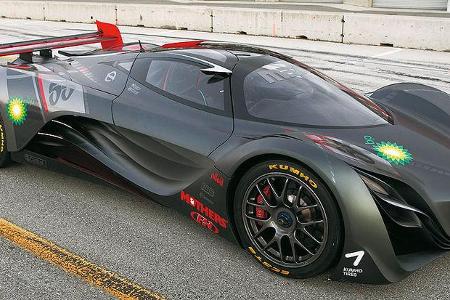 Am Heck - ein mächtiger Flügel.