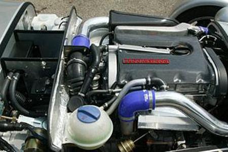 ... D8 Widetrack tut nach wie vor der Audi-1.8-Turbo Dienst