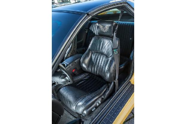 Pontiac Firebird Trans Am (2002), Fahrersitz