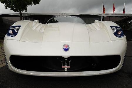 Die schnellste Rundenzeit in diesem Aufeinandertreffen der Sportwagen-Titanen erstaunt umso mehr, dass der Maserati zugleich...