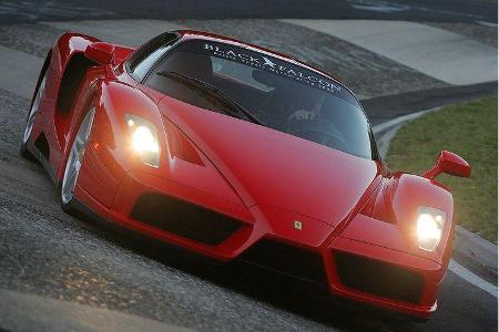 Kaum ein anderes Fahrzeug nährte in der Vergangenheit die Spekulationen über die Leistungsfähigkeit des Ferrari Enzo.