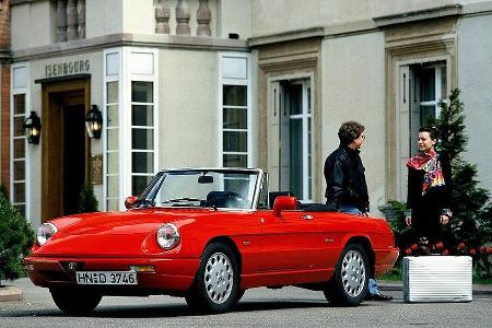 Porsche 944 Cabrio, Mazda MX-5, Alfa Romeo Spider