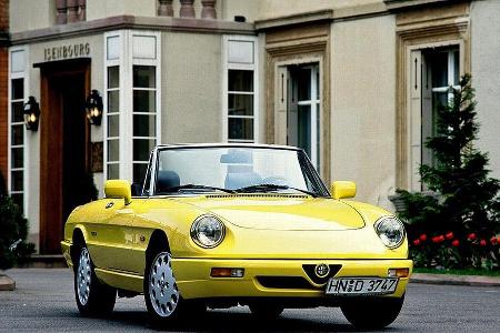 Porsche 944 Cabrio, Mazda MX-5, Alfa Romeo Spider