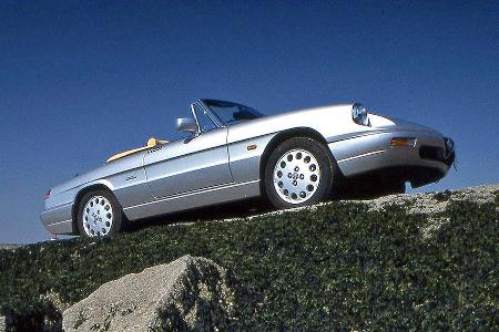 Porsche 944 Cabrio, Mazda MX-5, Alfa Romeo Spider