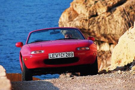Porsche 944 Cabrio, Mazda MX-5, Alfa Romeo Spider