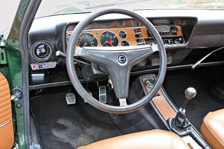 Ford Capri 2600 GT, Cockpit, Lenkrad