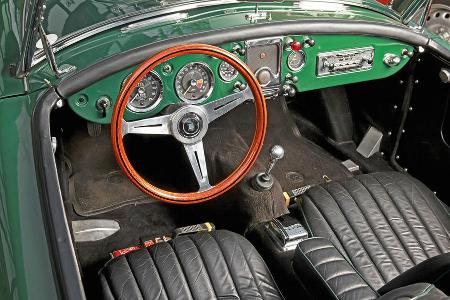 MGA, Cockpit