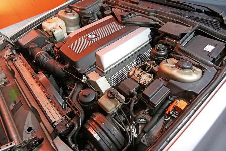 BMW 740i, Motor