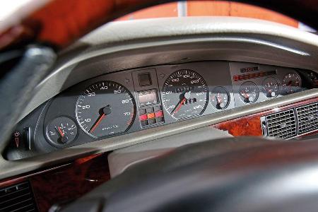 Audi V8, Rundinstrumente