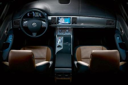 XFR: innen wie außen sportlich elegant.