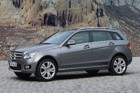 B-SUV: Er trägt die Optik des GLK, basiert aber nicht wie dieser auf der C-Klasse, sondern auf der Frontantriebsplattform vo...