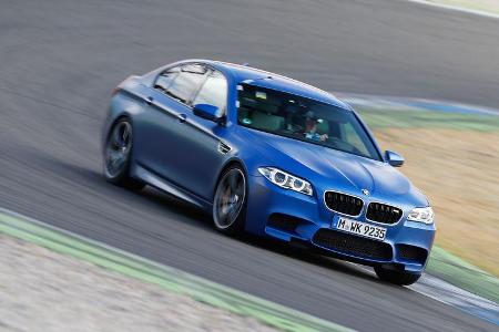 BMW M5 Competition, Seitenansicht, Kurvenfahrt