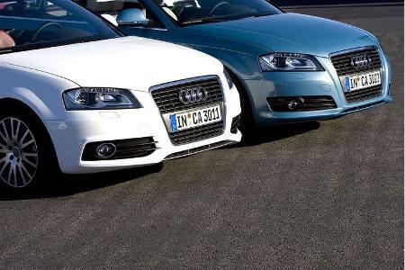 Die S-Line-Version mit eigenständigen Stoßfängern (weißes Auto) kostet 1.560 Euro Aufpreis.