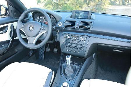 Fahraktive Sitzposition mit Blick auf ...