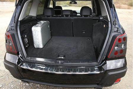 Kofferraum ohne störende Ladekante, Variabilität wie beim Kombi.