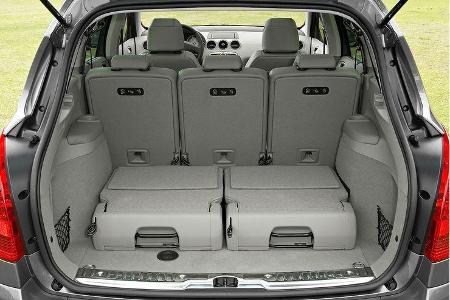 Die Sitze sind einzeln verschieb- sowie zusammenklappbar und lassen sich mit wenigen Handgriffen auch komplett ausbauen, wod...