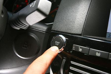 Kein Nutzwert: Start-Stop-Knopf anstelle des Zündschlüssels.