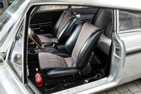 Ford 17M RS, Fahrersitz