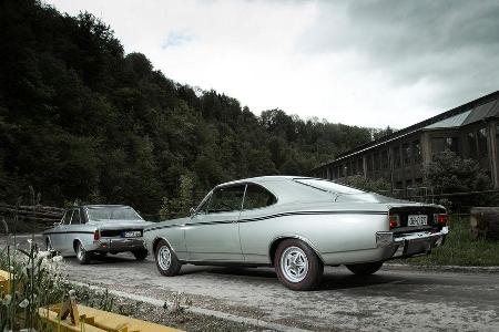 Opel Rekord Sprint, Ford 17M RS, Heckansicht