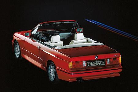 Auch die M-GmbH durfte am offenen E30 Hand anlegen. Das E30 M3 Cabrio, das lediglich 786 gebaut wurde, ist heute ein sehr be...
