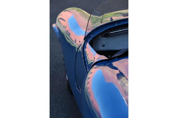 Bugatti 252, Seitenfhrung