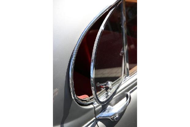 Jaguar MK II, Seitenfenster