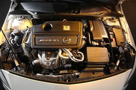 Mercedes-AMG A 45 4Matic, Motor