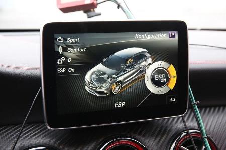 Mercedes-AMG A 45 4Matic, Monitor, Infotainment