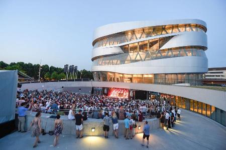 10 Jahre Mercedes-Benz Museum