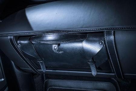 Aston Martin DB10 - Ausfahrt - James Bond - Sportwagen - V8