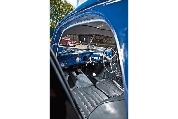 Frazer Nash BMW 327/28, Cockpit