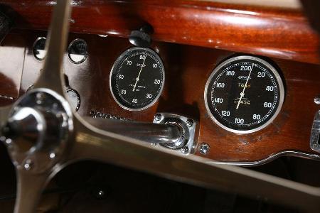 Bugatti 57 C Vanvooren, Rundinstrumente