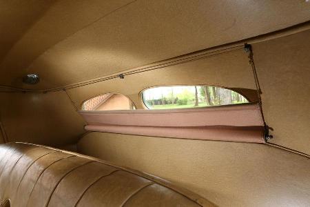 Bugatti 57 C Vanvooren, Rckfenster