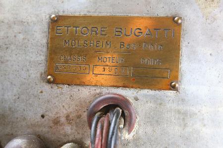 Bugatti 57 C Vanvooren, Hersteller, Schild