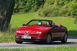 Alfa Spider (916), Frontansicht