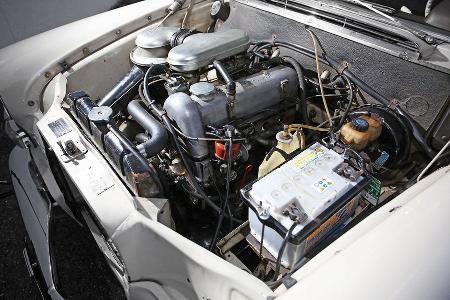 Mercedes 200, Motor