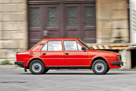 Skoda 105 L, Seitenansicht