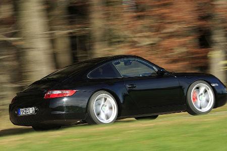 Sportwagenfans werden die Nase rümpfen - so errechnet sich ein wenig beeindruckendes Leistungsgewicht von rund 9,4 Kilogramm...