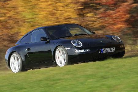 Allerdings ist das Fahrzeug noch ein reines Studienobjekt, bei dessen Konfiguration die Grenzen des Möglichen beileibe nicht...