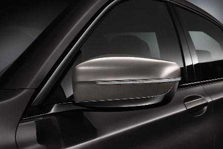 02/2016 BMW M760Li xDrive