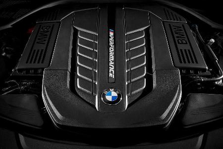 02/2016 BMW M760Li xDrive