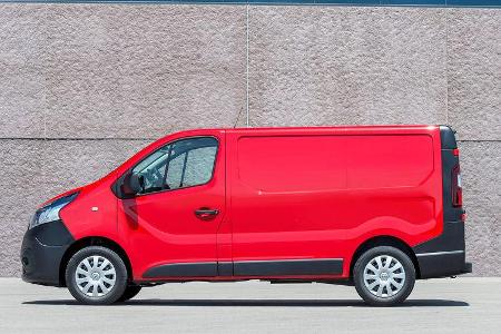 Nissan NV300 Schriftzug