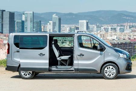 Nissan NV300 Schriftzug