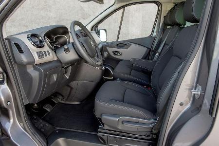 Nissan NV300 Schriftzug