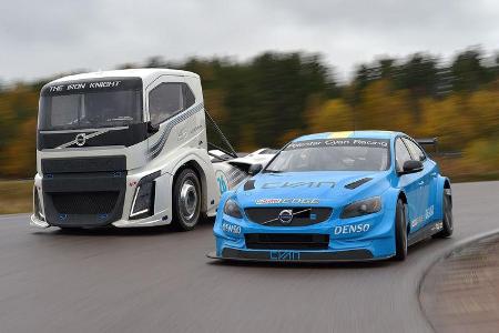 Volvo Iron Knight vs Volvo S60 Polestar WTCC