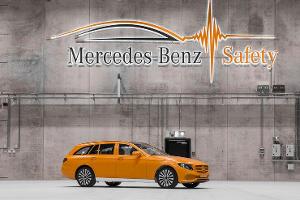 Technologiezentrum Fahrzeugsicherheit (TFS) Daimler, Crashtest