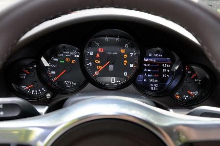 Porsche 911 Carrera, Instrumente